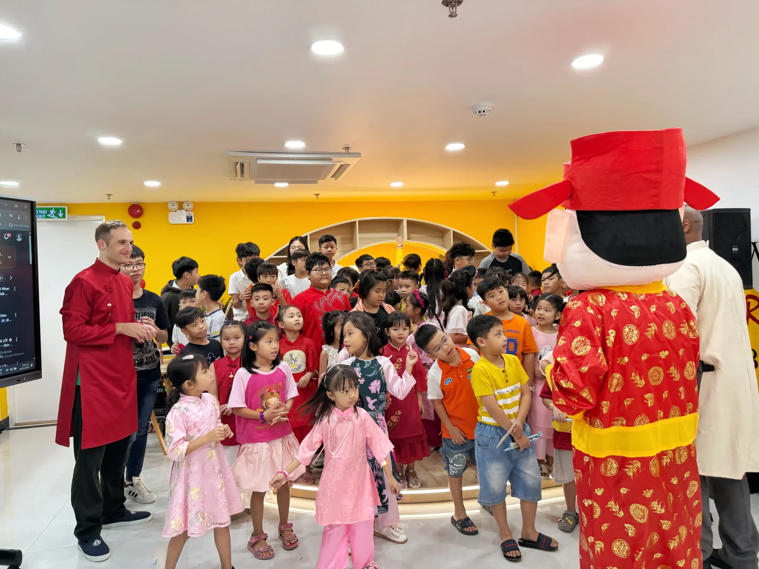 Câu lạc bộ tiếng Anh MIA - Chủ đề Phiên Chợ Tết